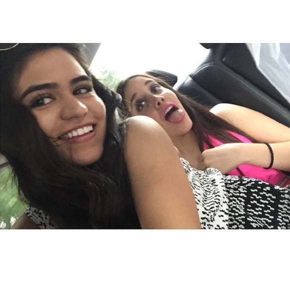 Meet your Posher, Lili - Picture 1 of 1